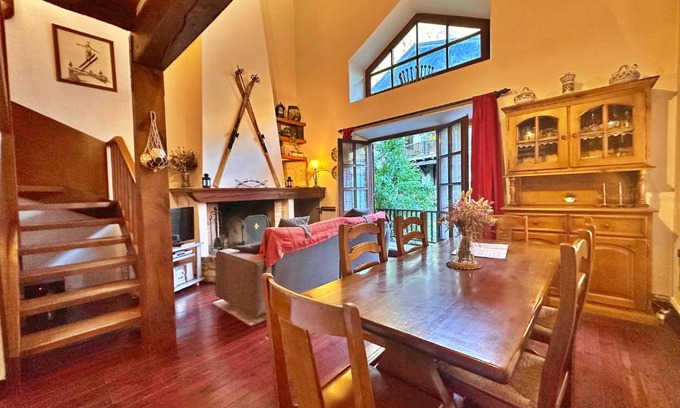 Mas de Ribafeta Apartment | D2, Bordes d'Arinsal, Duplex Rustico con chimenea, Arinsal , zona Vallnord