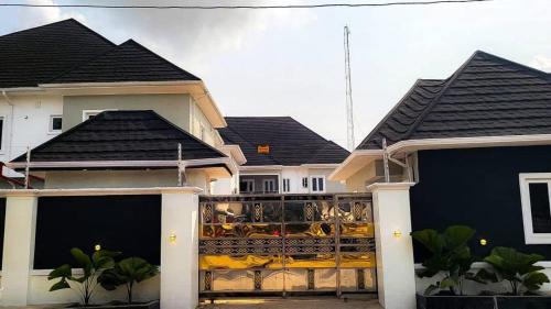 Uyo Apartment | D31 Residency by Elianaelio Hotels