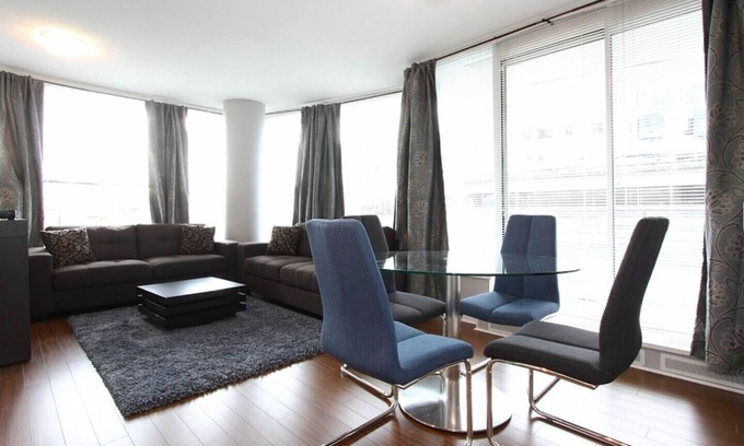 Crosstown Condo | D48 - 2 Bedroom close to everything