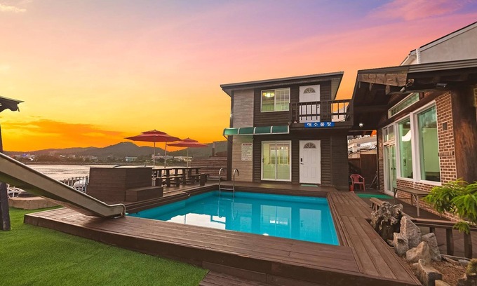 Ansan House | Daebudo Dekapo Pension