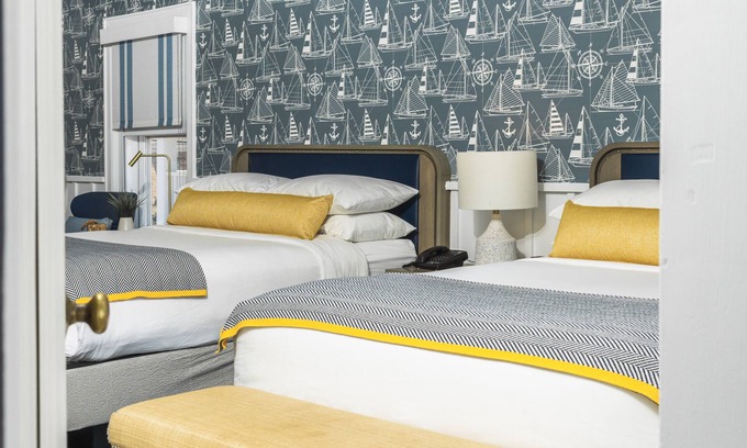 Port Jefferson Hotel | Danfords Hotel and Marina