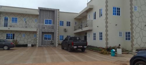 Sunyani Hotel | Dankay City Lodge