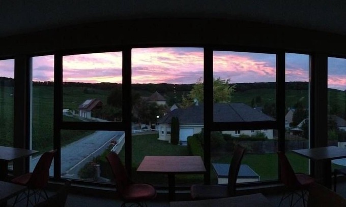 Chamery Hotel | Dans Les Vignes