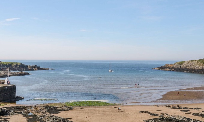 Cemaes Bay Cottage | Daresfield