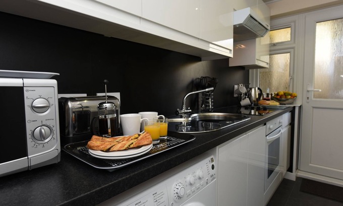 Dartmouth Apartment | Dartside 4 - Two Bedroom Apartment, Sleeps 5