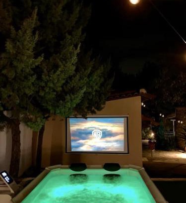 Mandra-Eidyllia Apartment | Daydream Nature Home - Hot Tub & Cinema Experience