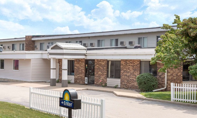 Fond du Lac Hotel | Days Inn by Wyndham Fond du Lac
