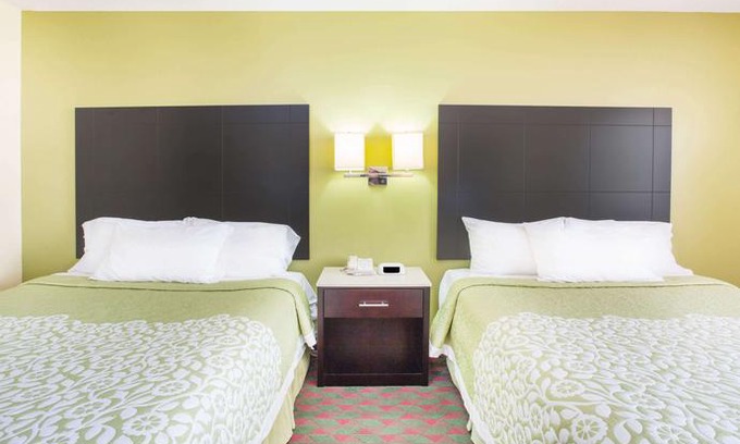 Lexington Hotel | Days Inn by Wyndham Lexington NE