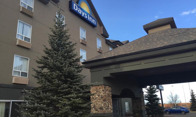 Medicine Hat Hotel | Days Inn by Wyndham Medicine Hat