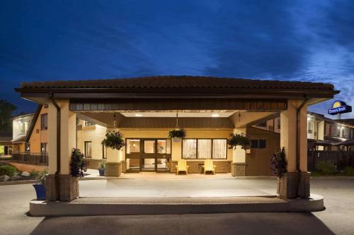 Miramichi Hotel | Days Inn by Wyndham Miramichi NB