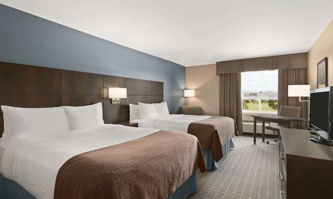 Downtown Hotel | Days Inn by Wyndham Stephenville