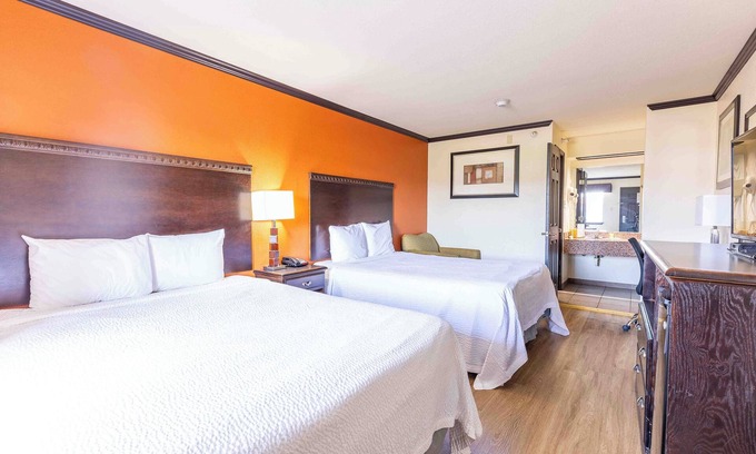 South Oklahoma City Hotel | Days Inn by Wyndham Oklahoma City/Moore