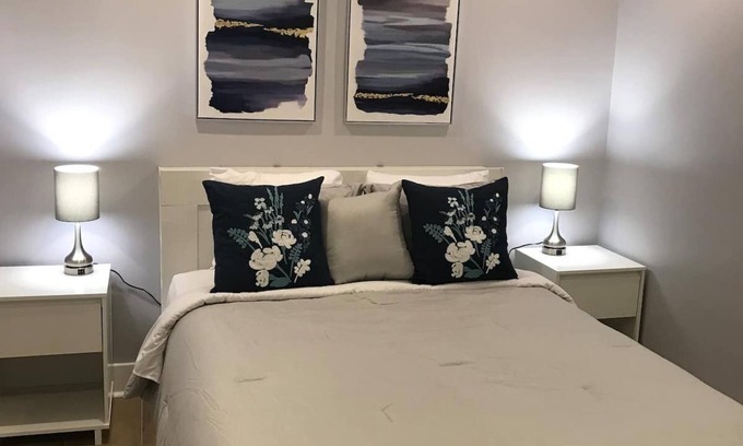 Columbia Heights Apartment | DC Modern Apartment In DC Close To Metro