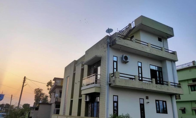 Dehradun Apartment | DDN-3BHK King Size Villa Near Airport Dehradoon