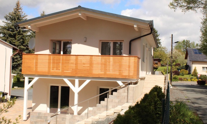 Neuhaus-Schierschnitz Apartment | Vacation apartment/apartment for 5 guests with 65m² in Föritztal OT Neuhaus-Schierschnitz (156150)