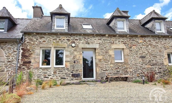 Le Haut-Corlay House | De la Fontaine - René