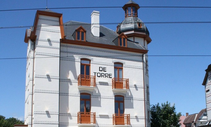De Haan Apartment | De Torre 2 - luxury 1-bedroom apartment in iconic building