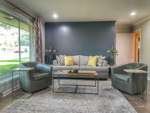 Decatur House | Decatur Home - Chic Comfort Family & Fun