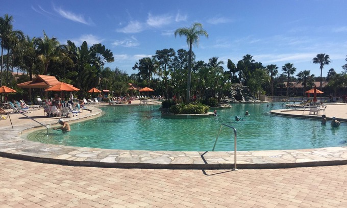 Naples Condo | DECEMBER/CHRISTMAS SPECIAL. SPECTACULAR LAKE VIEW FROM CONDO Resort style pool