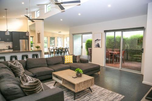 Bright House | Decked Out At Bright