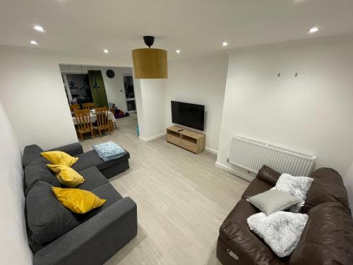 Tatenhill House | Dein Haus 1