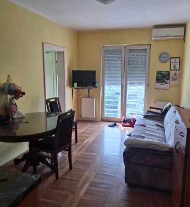 Grbavica Apartment | DEJANA NS - Stan na dan - FREE Street Parking