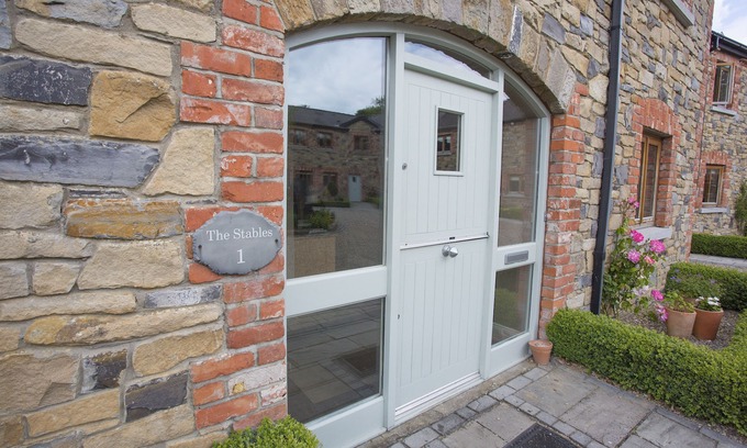 Lismullin Cottage | Delightful 3 bedroom cottage in a beautifully landscaped and private courtyard