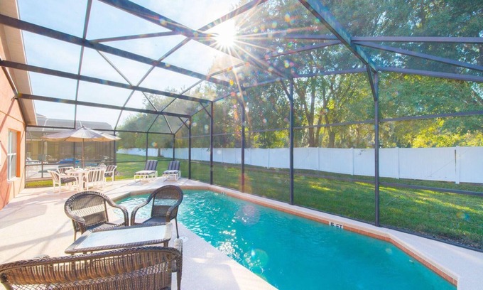 Seasons House | Delightful 4 bedroom home with private pool