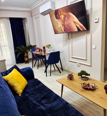Iasi Apartment | Deluxe Azure Apartment near Palas Mall