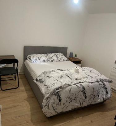 Manchester Hotel | Deluxe Double Bedroom Manchester