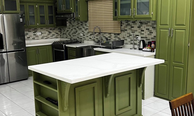 Gulf View House | Deluxe Spacious Split Level Home.nQuiet, private and cost atmosphere awaits.