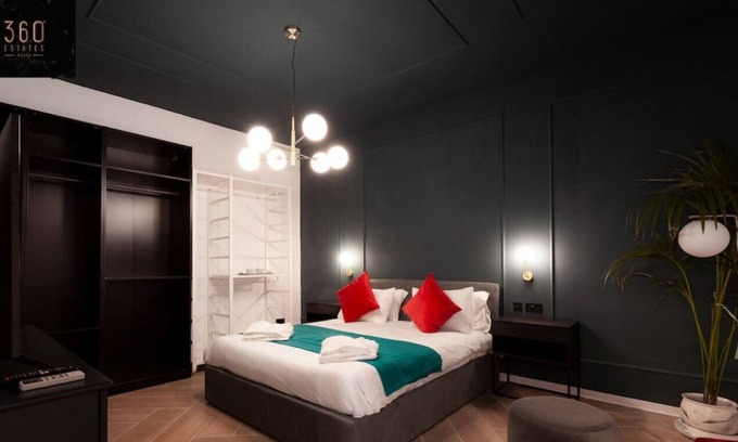 Cospicua Apartment | Deluxe Suite, King sized Bed, Harbour & Marina+ AC