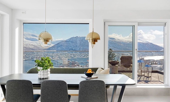 Tromso Villa | Deluxe Villa by Paramount