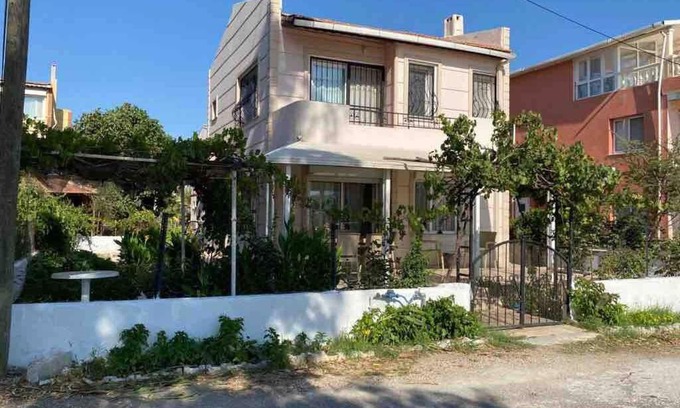 Urla Villa | Deniz Manzaralı, 4 Odalı Şirin Villa