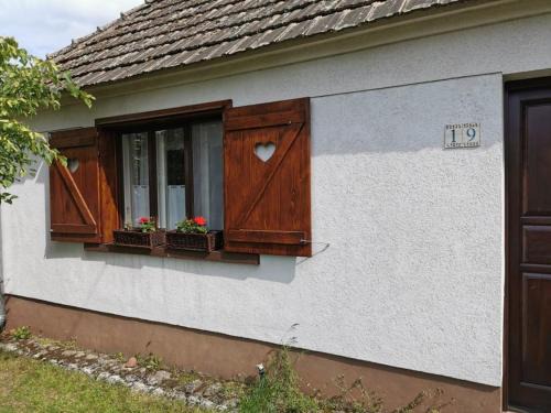 Fenyofo Apartment | Derű-Lak