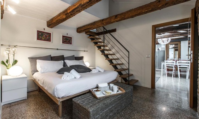 Castello Apartment | Design District Apartment R&R
