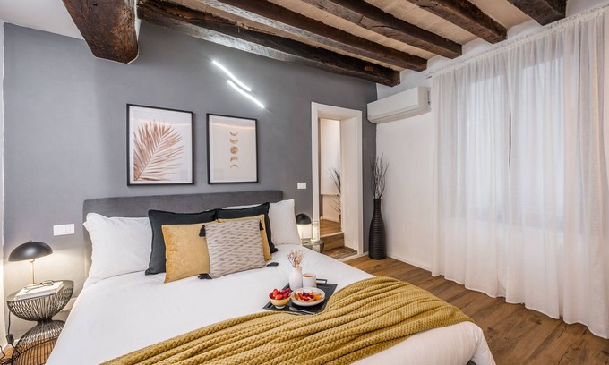Old Town Apartment | [Design & History Downtown] Hello Beautiful