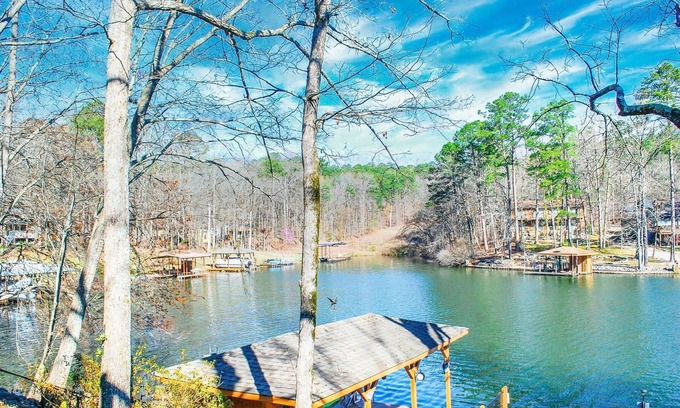 Hot Springs Village House | DeSoto Family Destination - A great lake front town home on Lake DeSoto with a