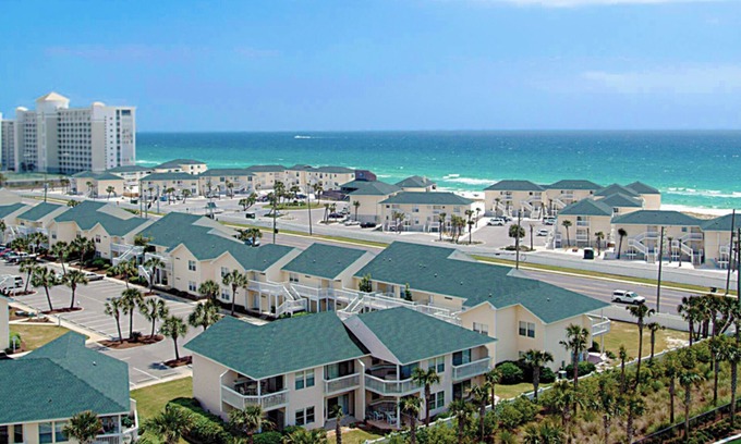 Holiday Isle Condo | Destin's Best Beach - Sandpiper Cove #9223 - "Beachwalk Section".