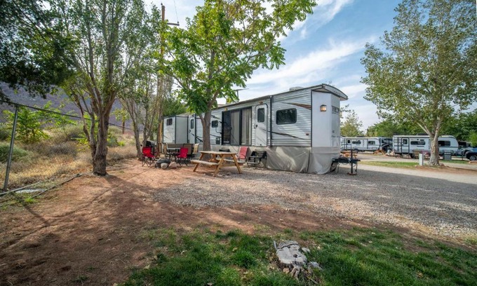 Moab South Valley Apartment | Destination RV IV Fully Setup OK44