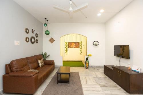 Begumpet Apartment | DestinationHomes-LiveScreen-Ameerpet