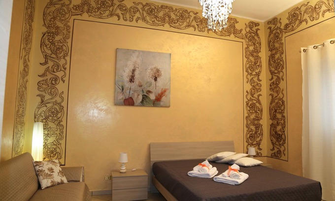 Squinzano House | Detached house with hot tub, a few kilometers from the sea