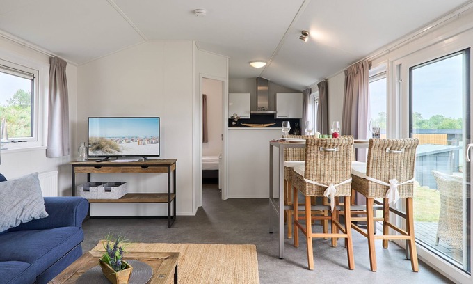 Suesel House | Detached vacation home Seeleuchten with terrace on the lake in Seeparx Süsel