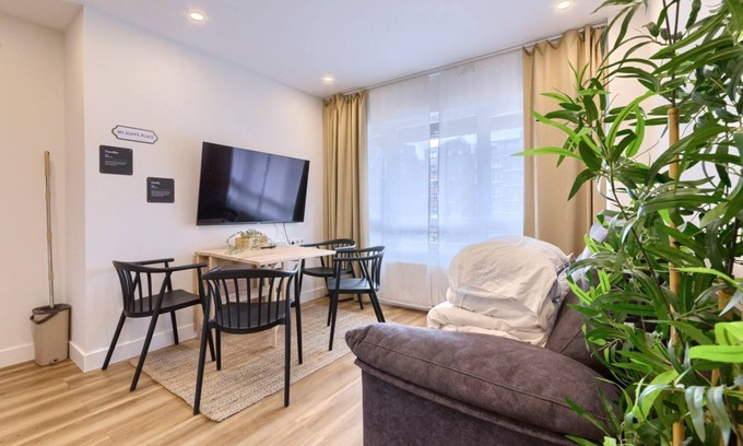 Deustuko San Pedro-Erribera Apartment | Deustown apartments for 6