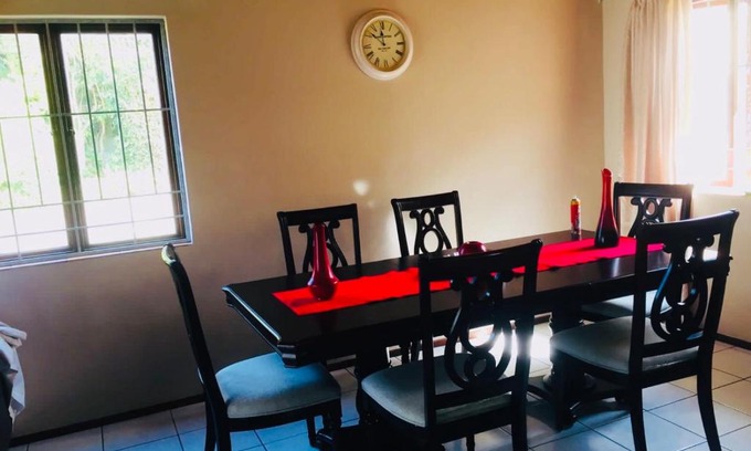 Margate Apartment | Devine Stay- Margate