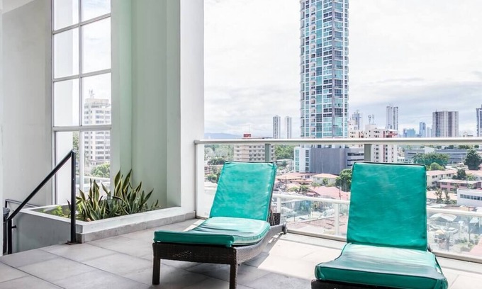 San Francisco Apartment | Diaphanous Urban Apartment | PH Boutique Quartier 74