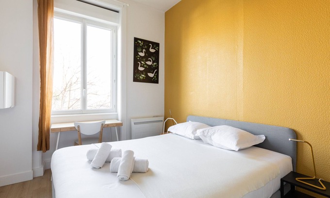 Republique - Tolstoi Apartment | DIFY Magique - Part Dieu