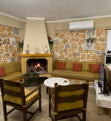 Agia Apartment | Dimitri's Cozy House