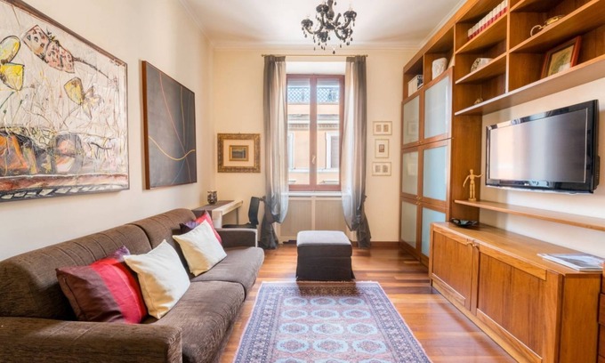 Rione XVIII Castro Pretorio Apartment | Dimora Esedra, Historical Flat in the Heart of Rome