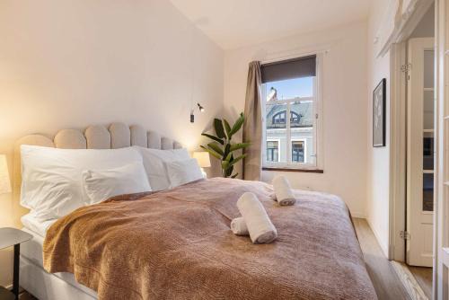 Frogner Apartment | DINBNB Apartments l Stylish Apartment - Fireplace & Fully Equipped